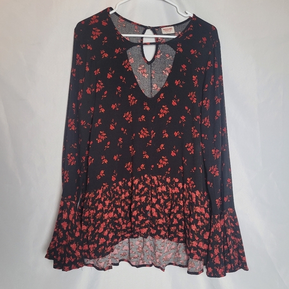 Mossimo Witchy Dark Romantic Fairy Grunge Flutter Sleeve Top Black & Red - Picture 2 of 11